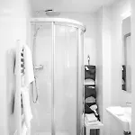 Nefer, Haus Hotel *