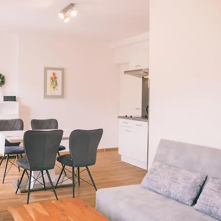 Hotel Nefer, Haus *