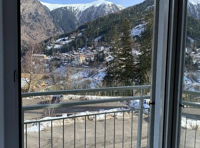 فندق Nefer, Haus