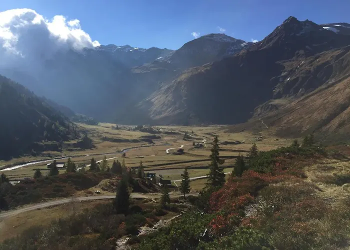 Nefer, Haus فندق باد جاستاين