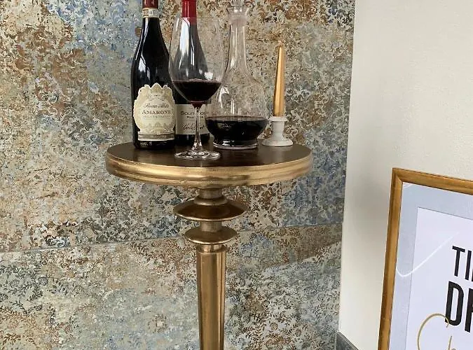 Nefer, Haus فندق باد جاستاين