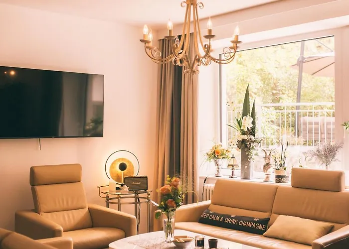 Nefer, Haus فندق باد جاستاين