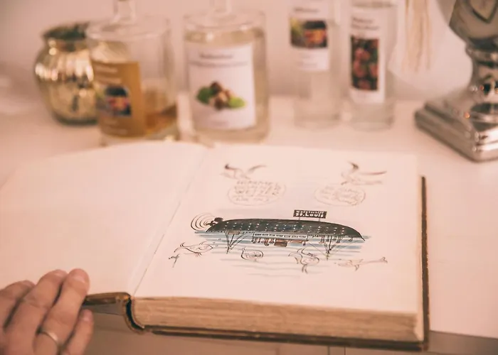 Nefer, Haus فندق